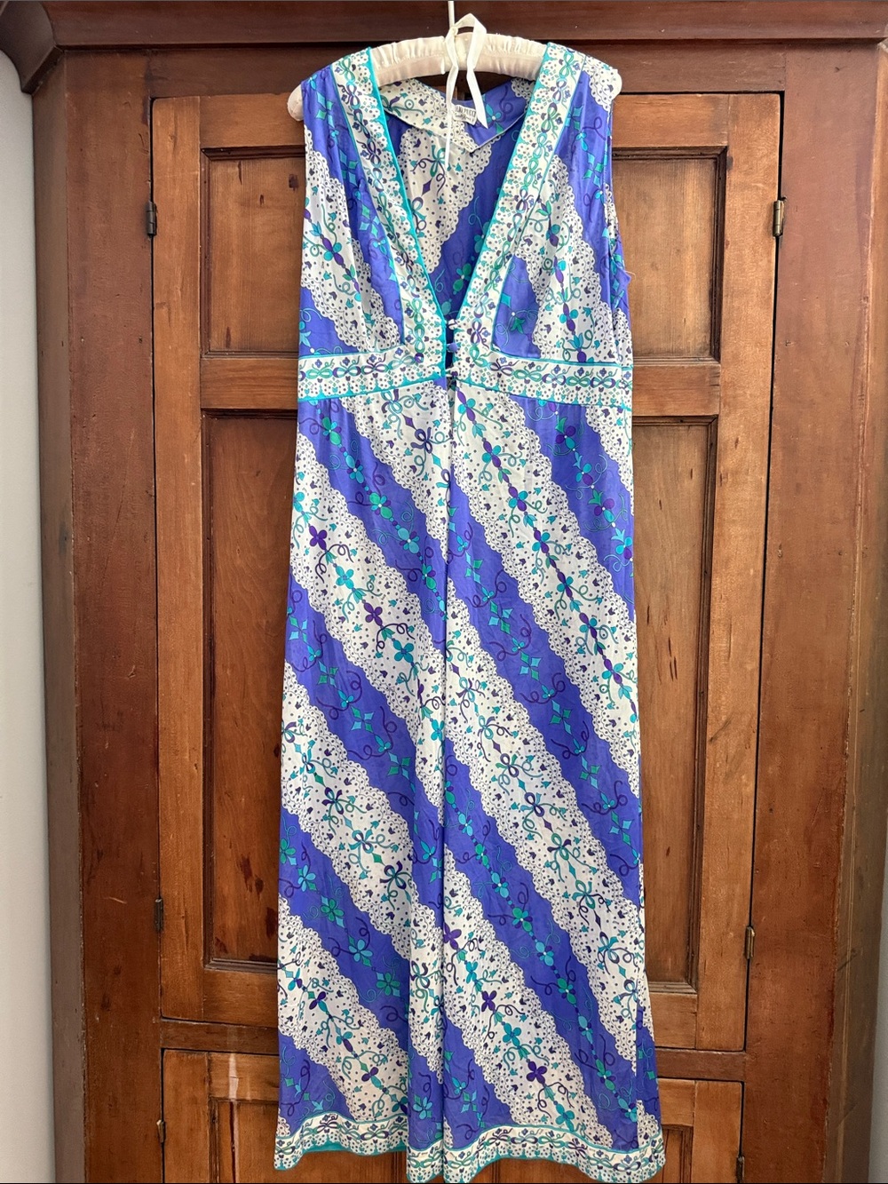 Emilio Pucci Formfit Rogers Maxi Dress Size L. Signature Pucci Print. Has FLAW.